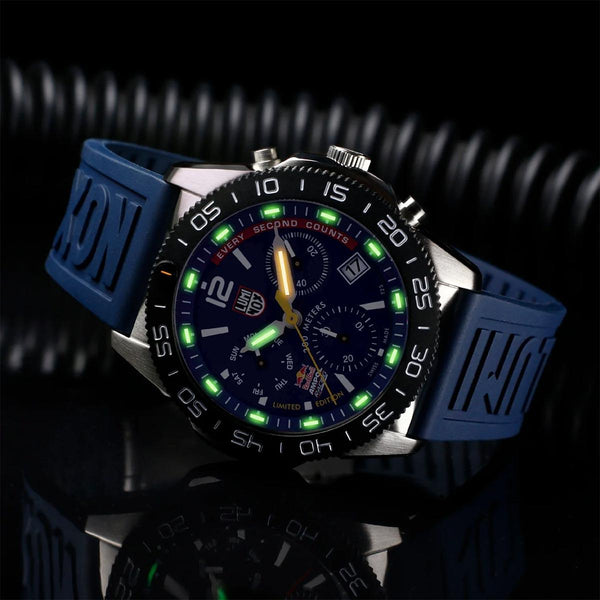 Luminox Red Bull Ampol Racing XS.3143.ARB.N